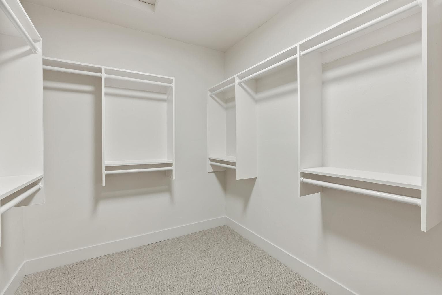 huge walk in closet in primary bedroom/bath