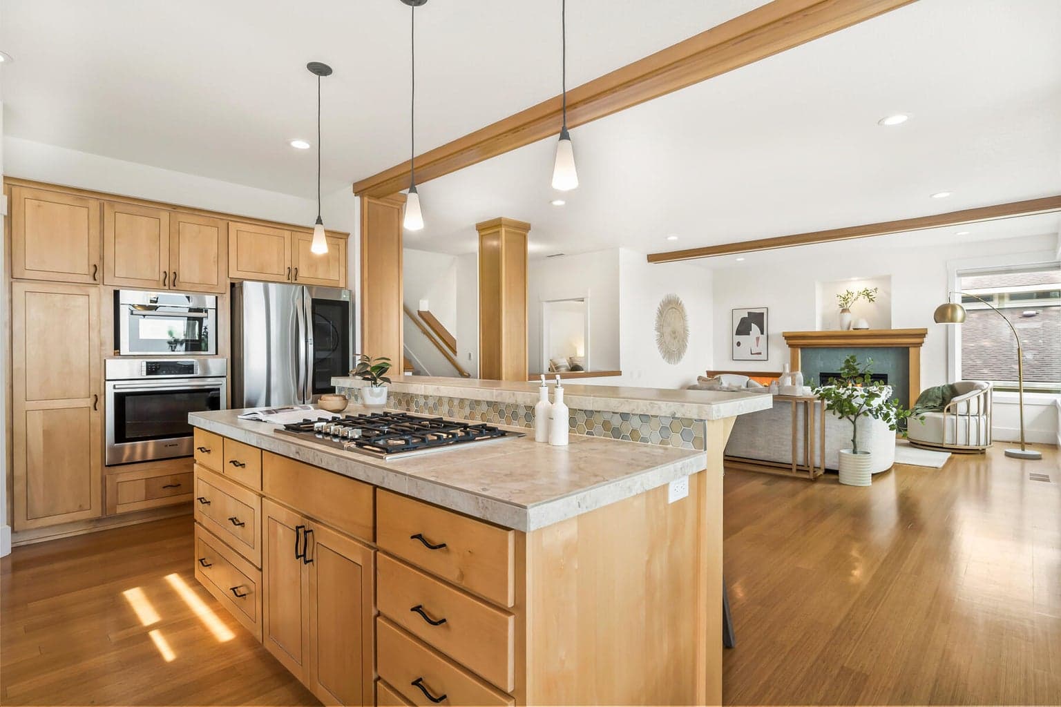 Photo of 3160 NW Colonial Drive 14 of 57