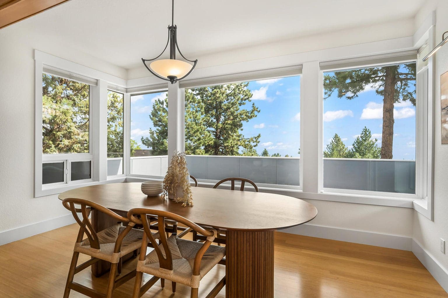 Photo of 3160 NW Colonial Drive 19 of 57
