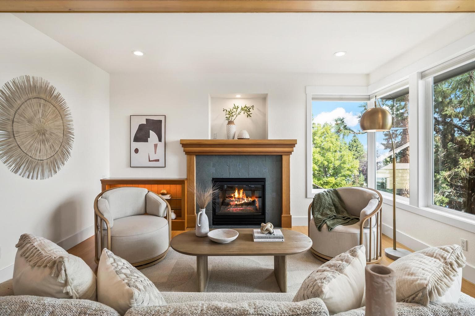 Photo of 3160 NW Colonial Drive 22 of 57