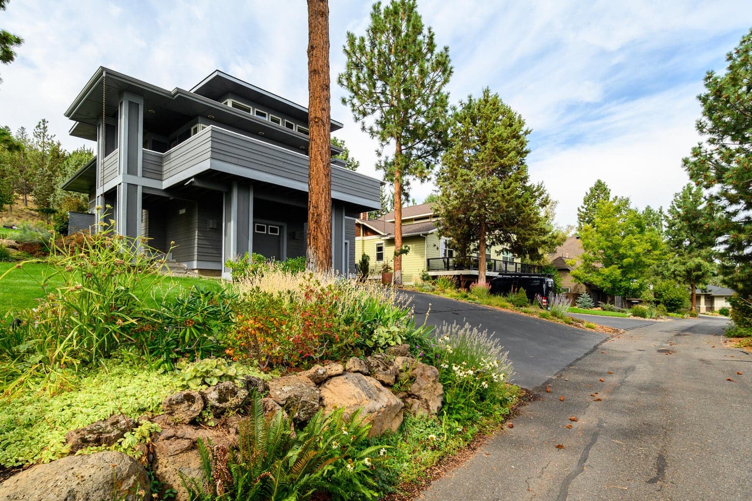 Photo of 3160 NW Colonial Drive 47 of 57