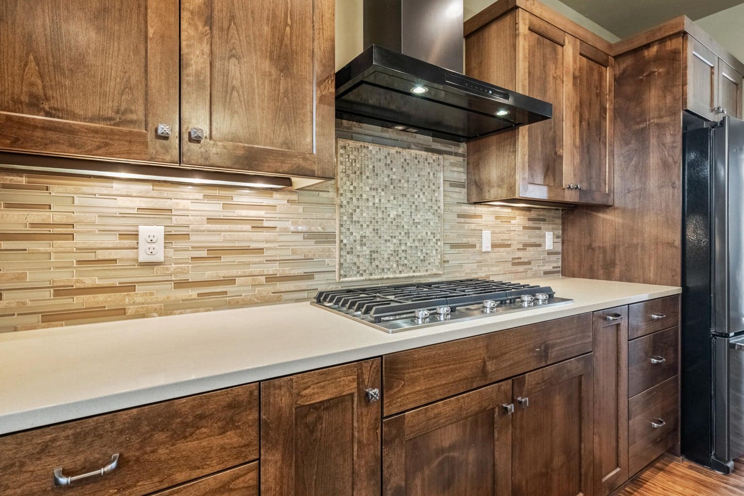 Photo of 4570 SW Yew Avenue 19 of 75