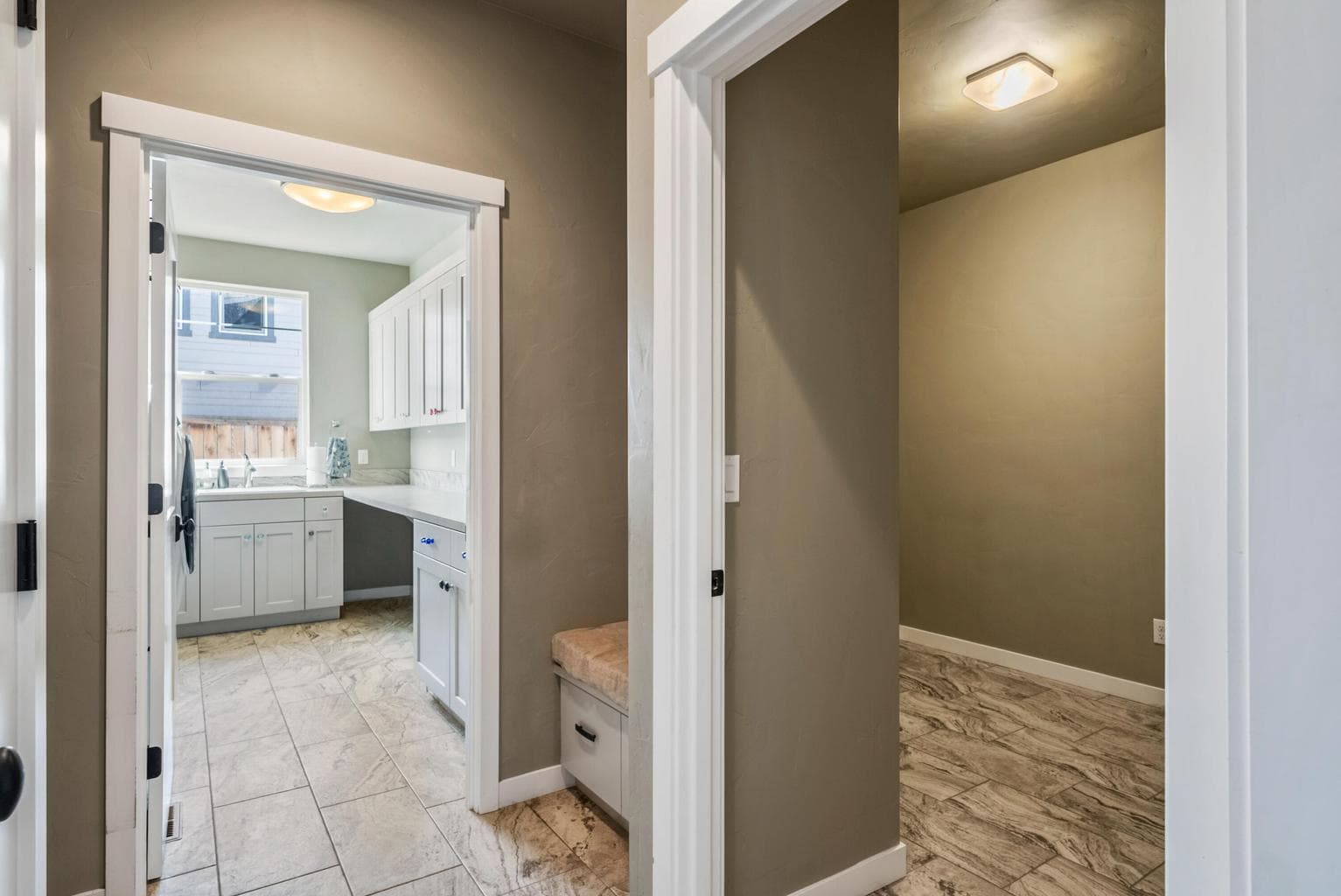 Photo of 4570 SW Yew Avenue 48 of 75