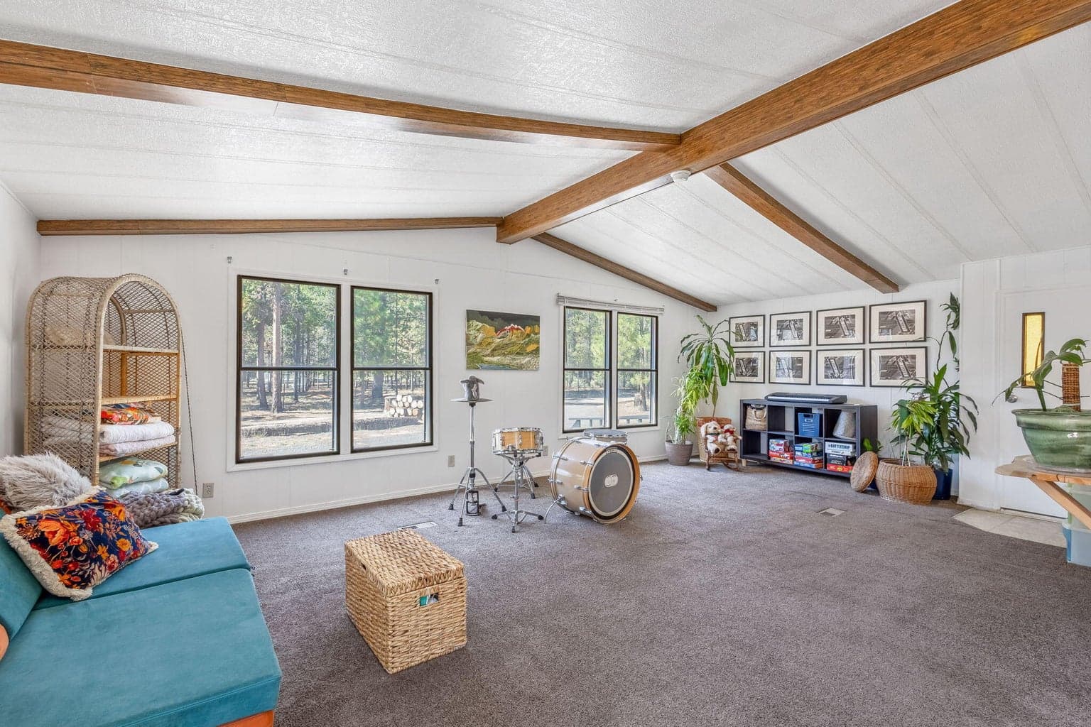 Photo of 52900 Sunrise Boulevard 15 of 48