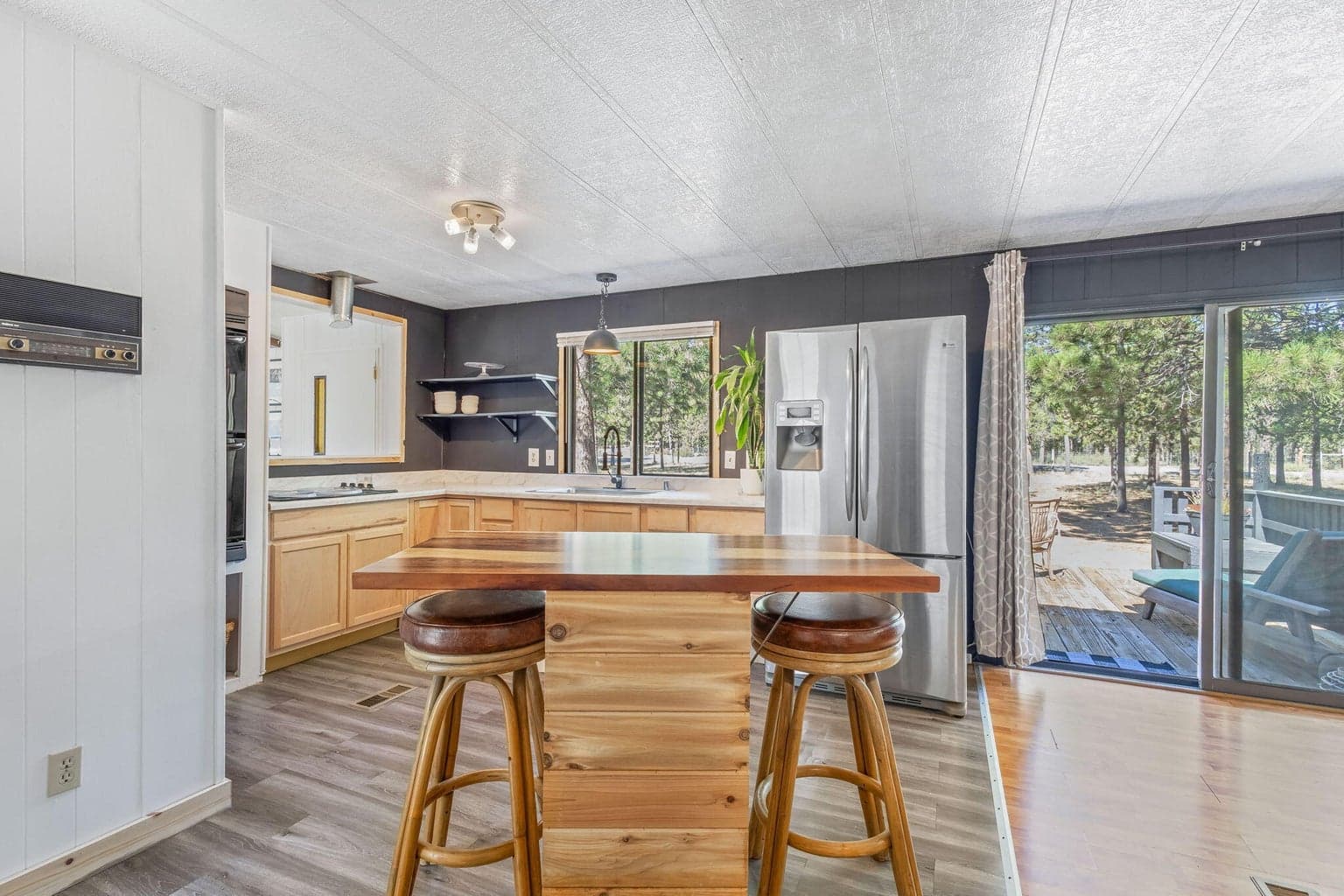 Photo of 52900 Sunrise Boulevard 17 of 48
