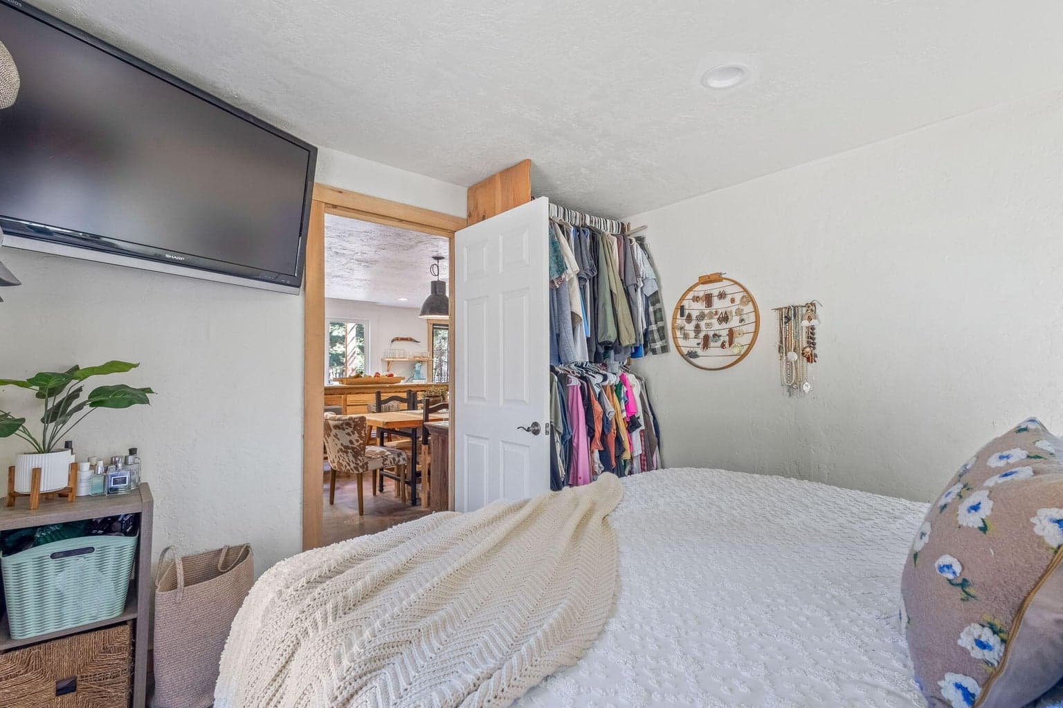 Photo of 52900 Sunrise Boulevard 33 of 48