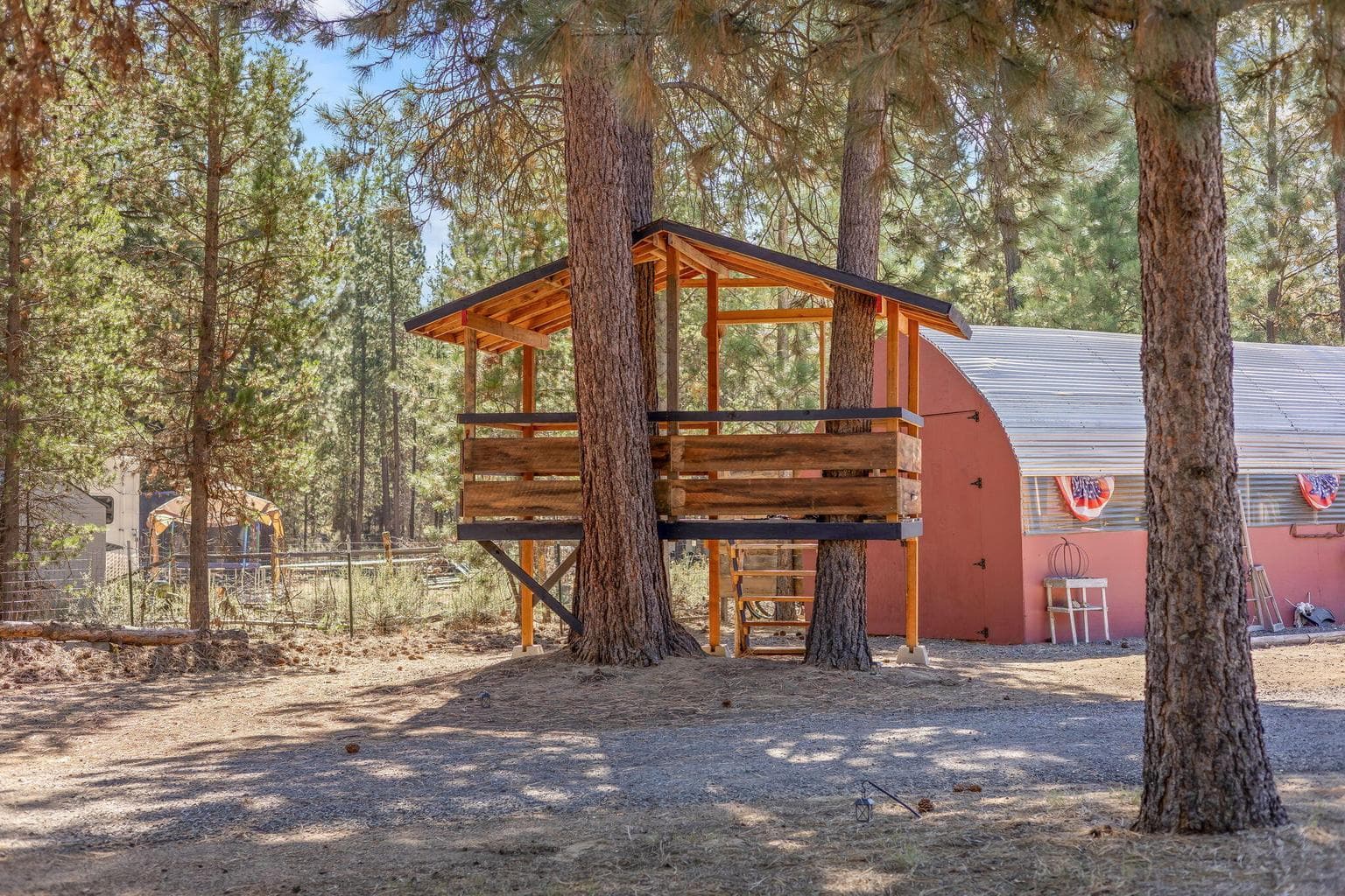 Photo of 52900 Sunrise Boulevard 41 of 48