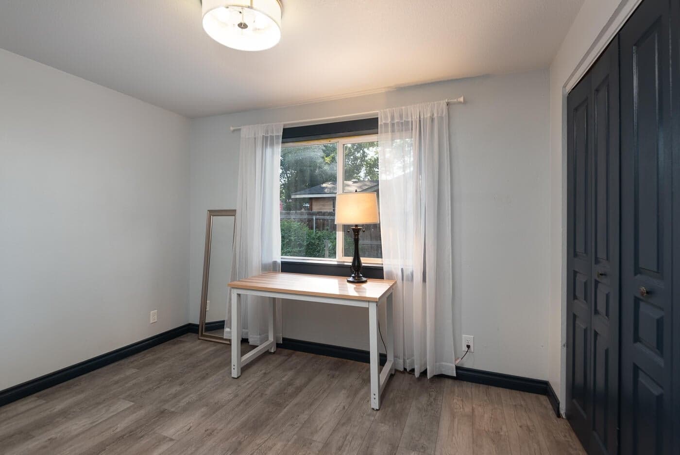 Photo of 2526 SW Salmon Avenue 11 of 15