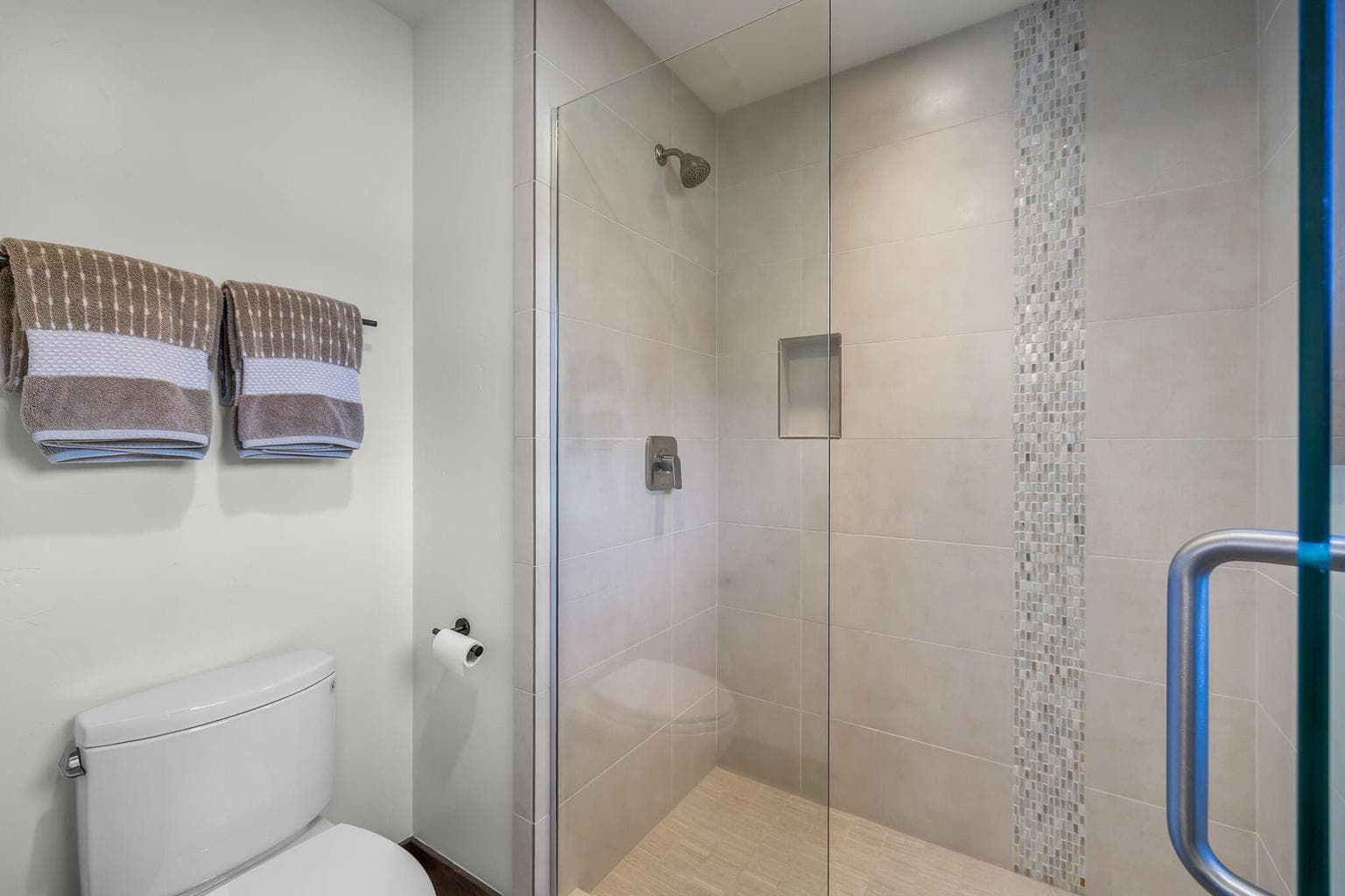 Photo of 17800 Big Leaf Lane 36 of 51