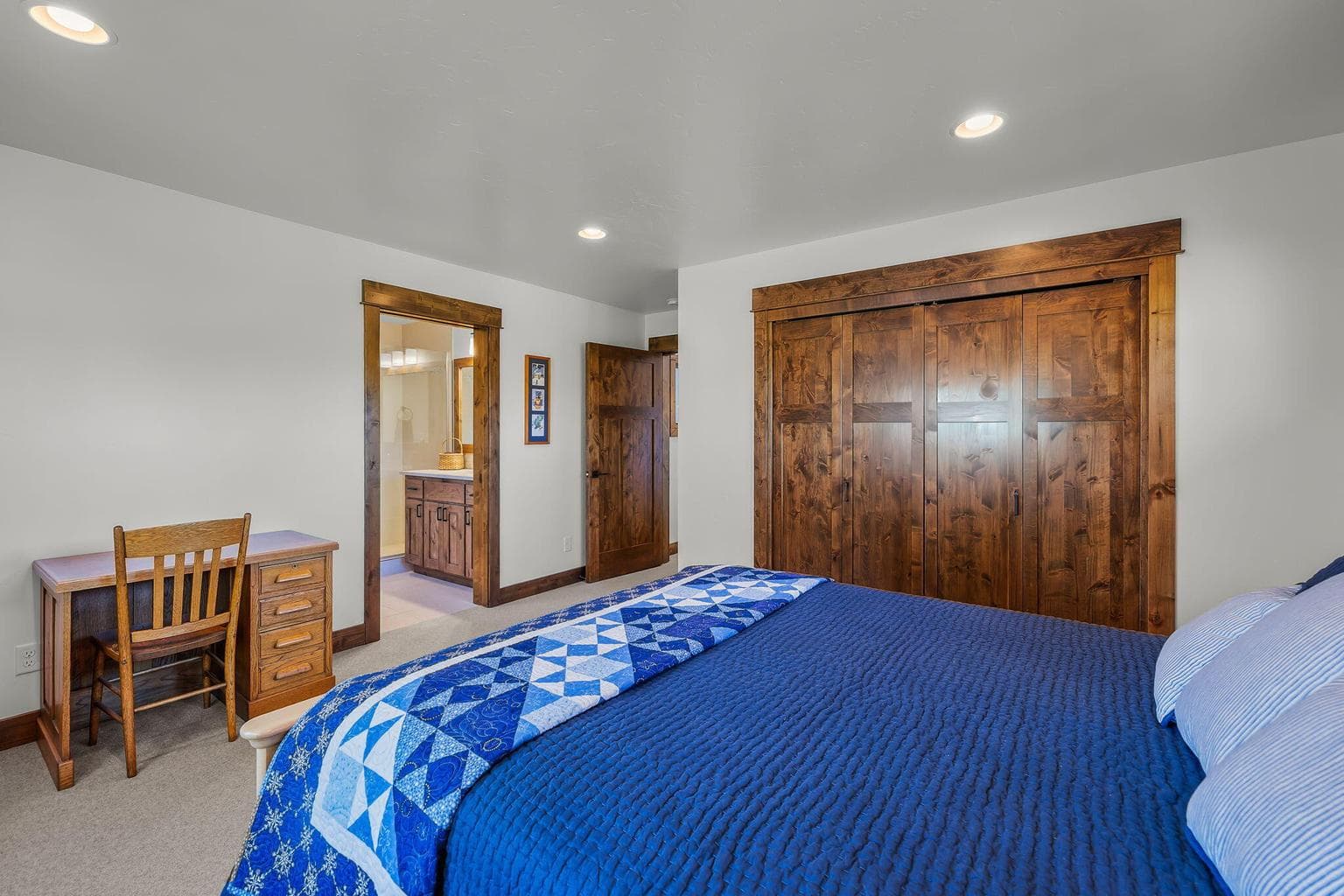 Photo of 17800 Big Leaf Lane 30 of 51