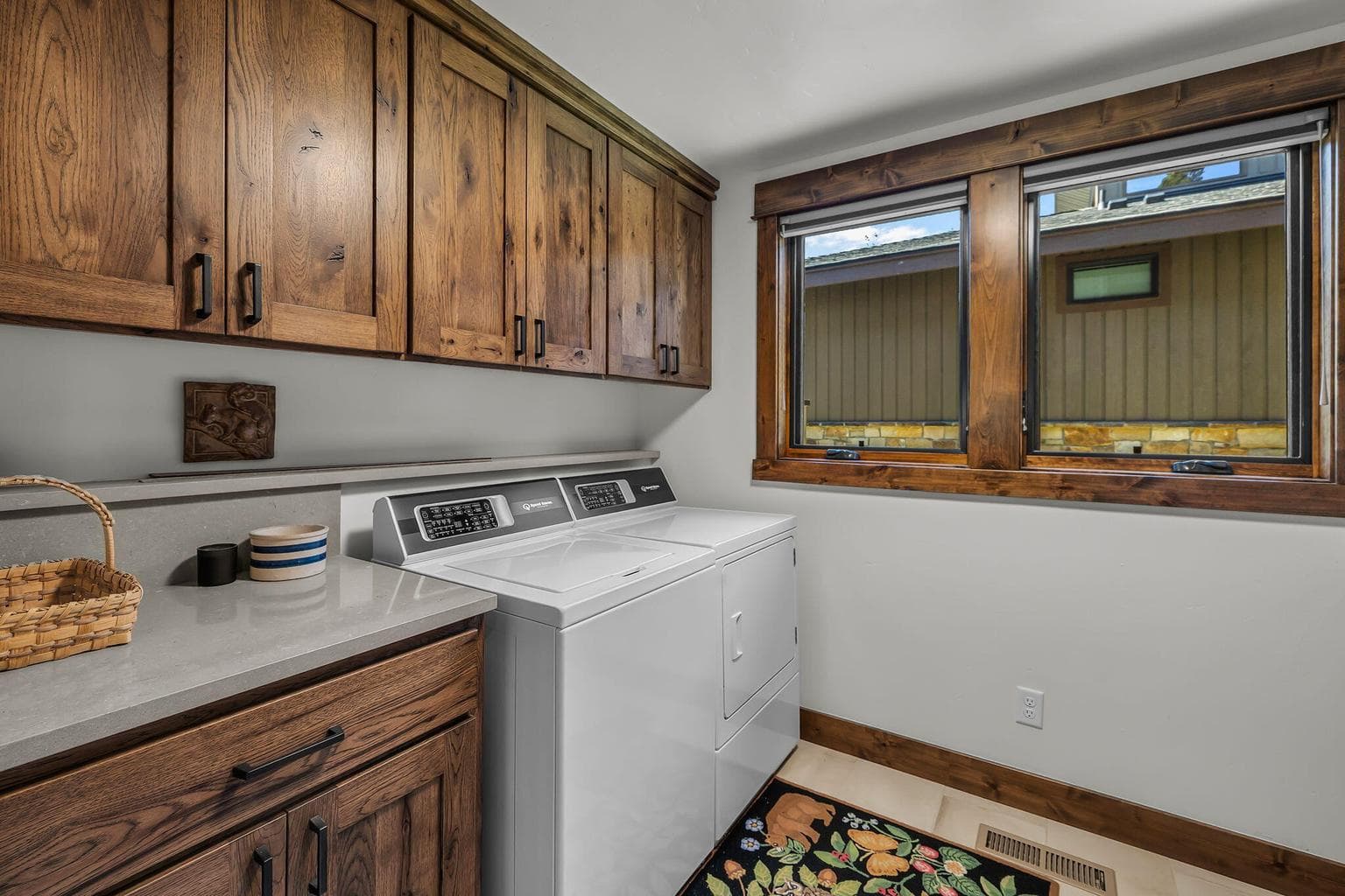Photo of 17800 Big Leaf Lane 39 of 51