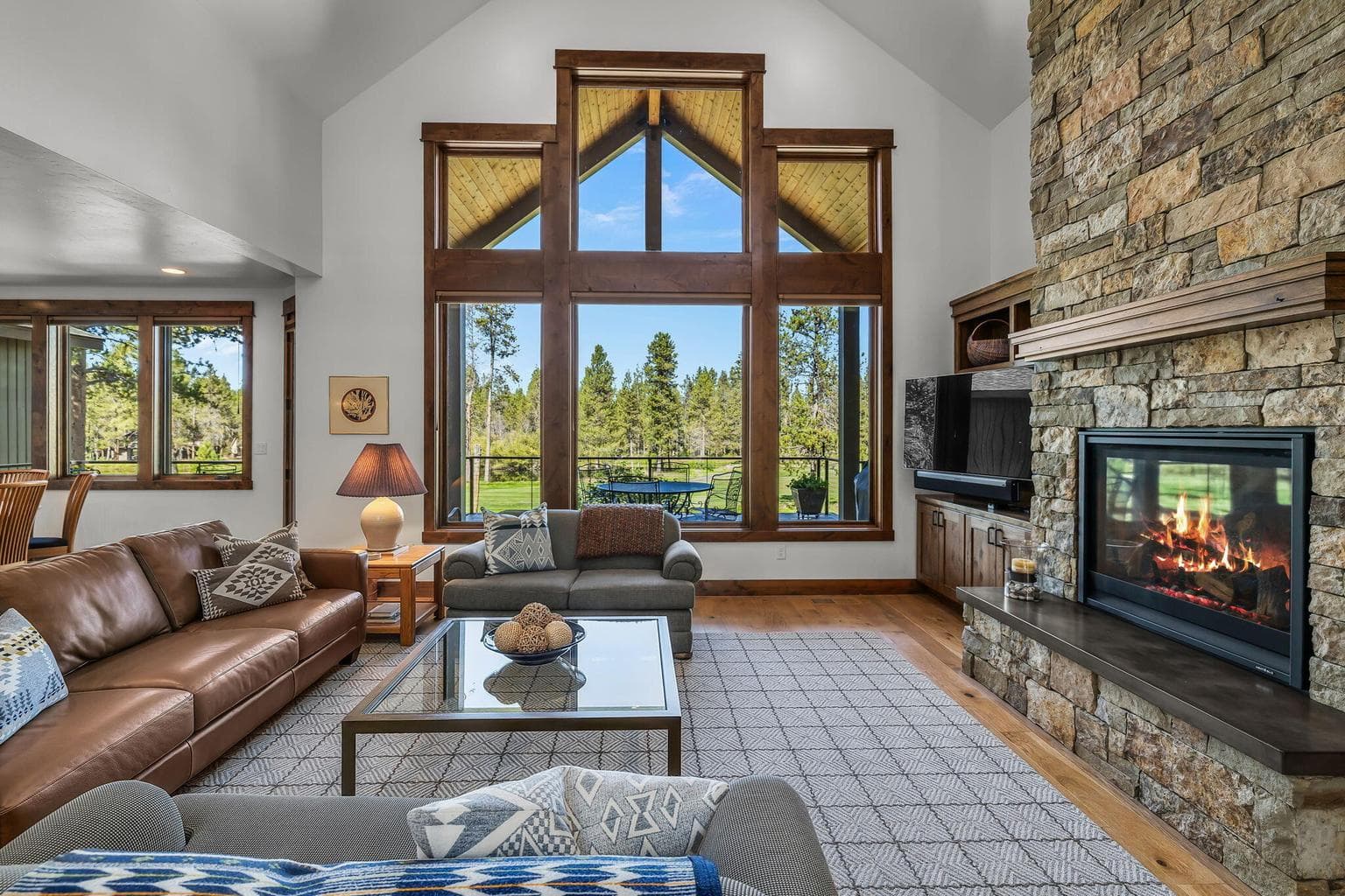 Photo of 17800 Big Leaf Lane 3 of 51