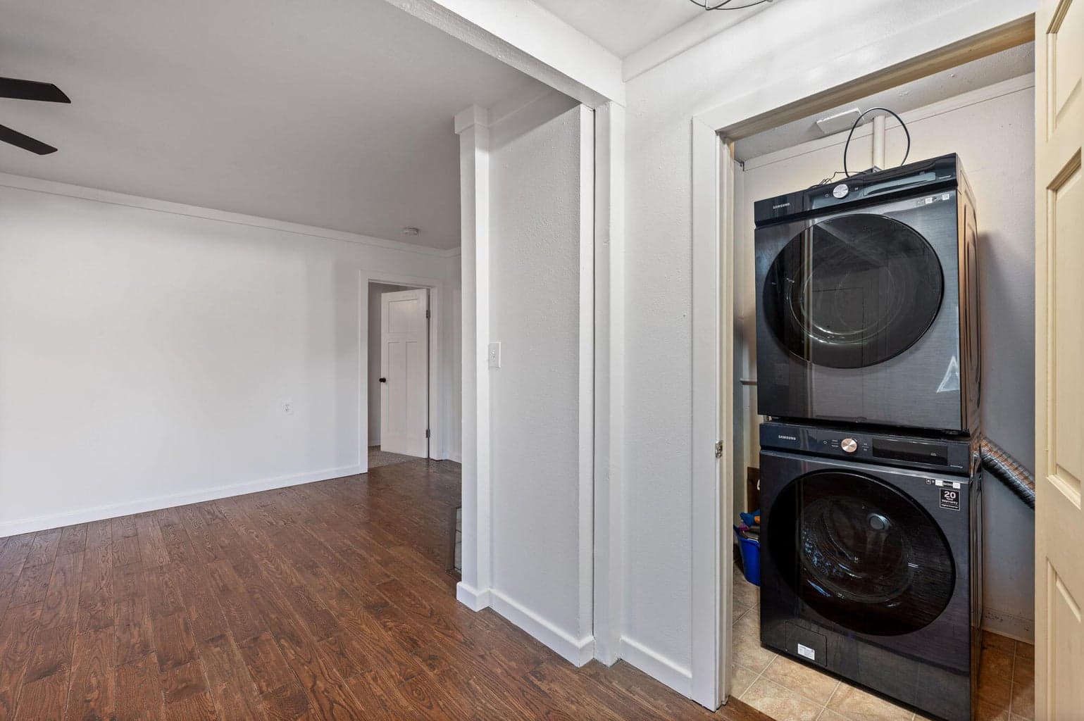 Photo of 135 SE Roosevelt Avenue 19 of 36