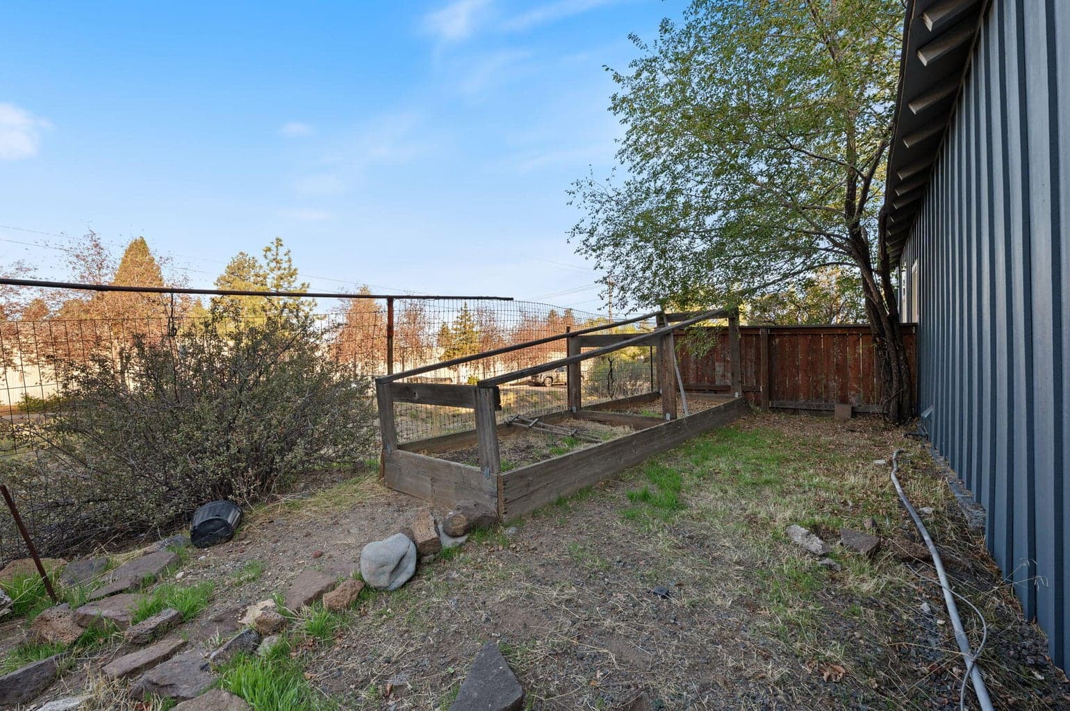 Photo of 135 SE Roosevelt Avenue 25 of 36