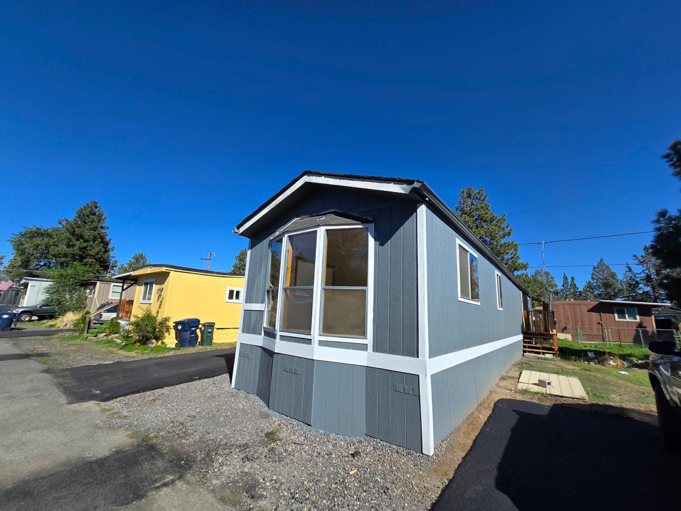 Photo of 63930 Hwy 97 2 of 21
