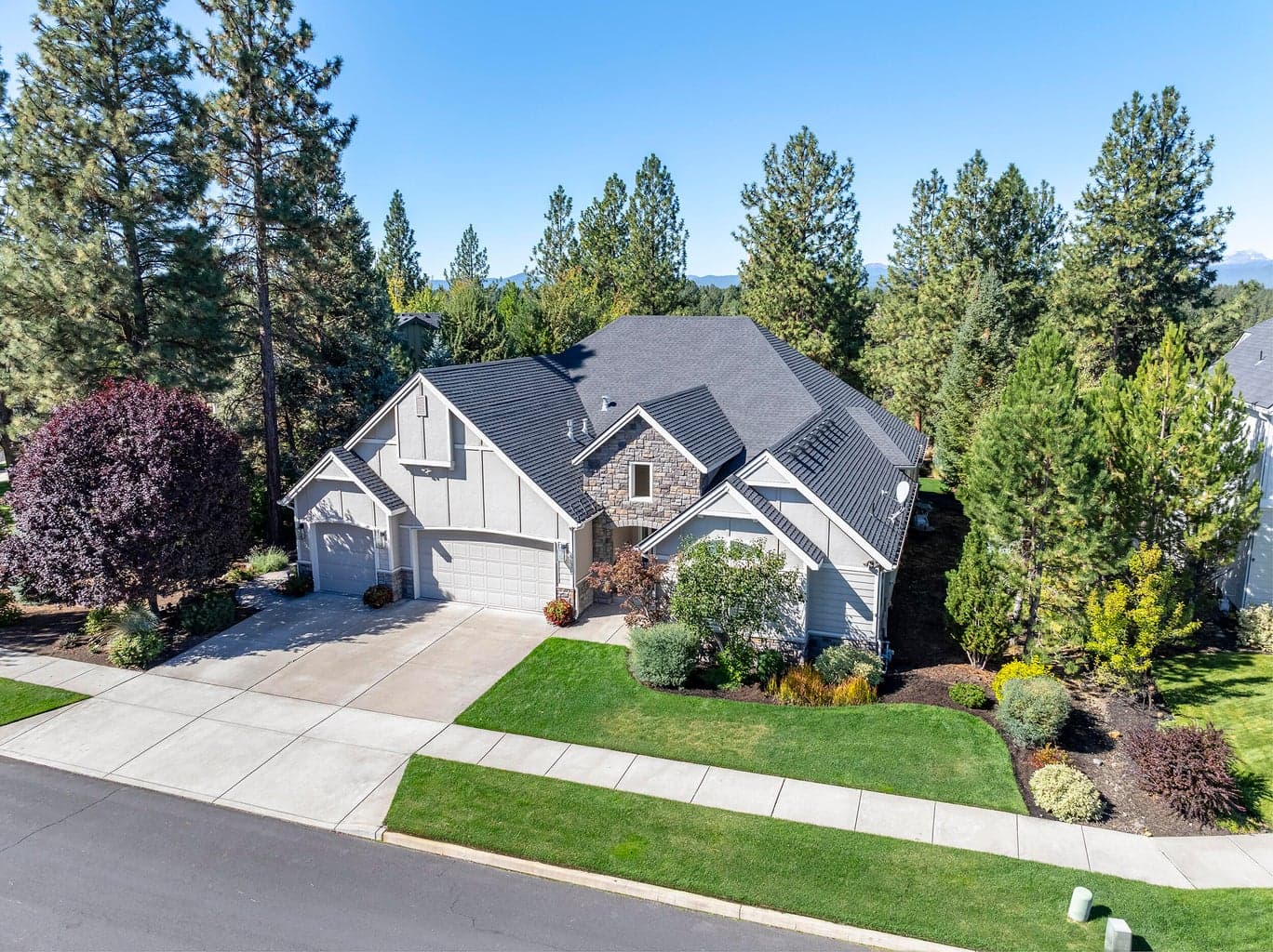 Photo of 61375 Huckleberry Place 54 of 63