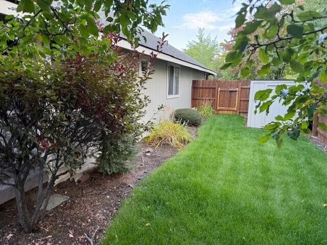 Photo of 3310 NE Mendenhall Drive 18 of 19