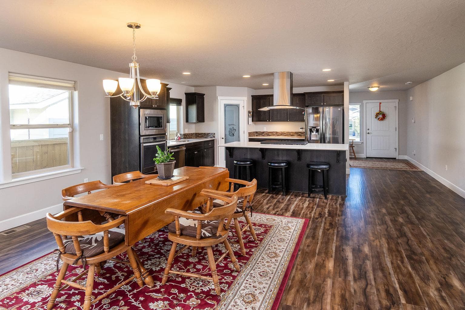 Photo of 2803 NE Faith Drive 6 of 32