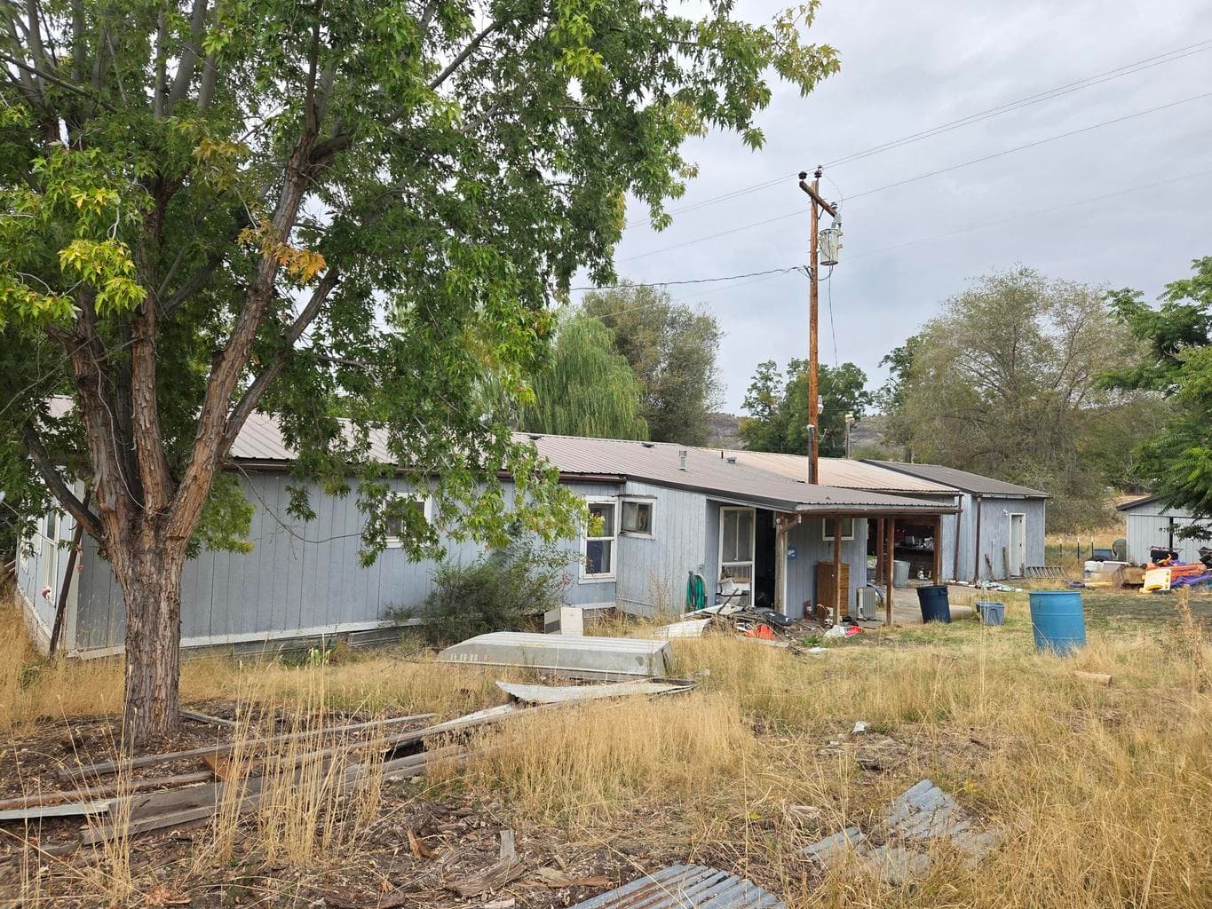 108 3rd, Spray, 97874