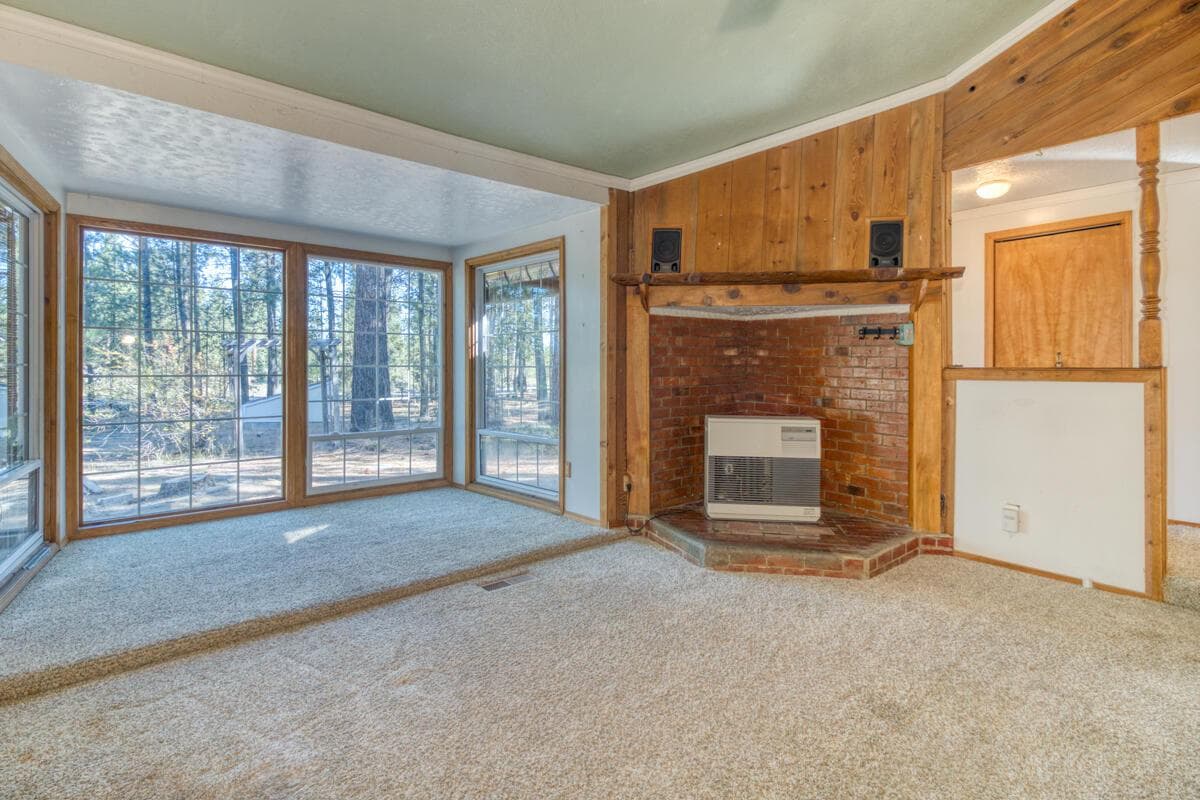 Photo of 15863 Dawn Road 5 of 40