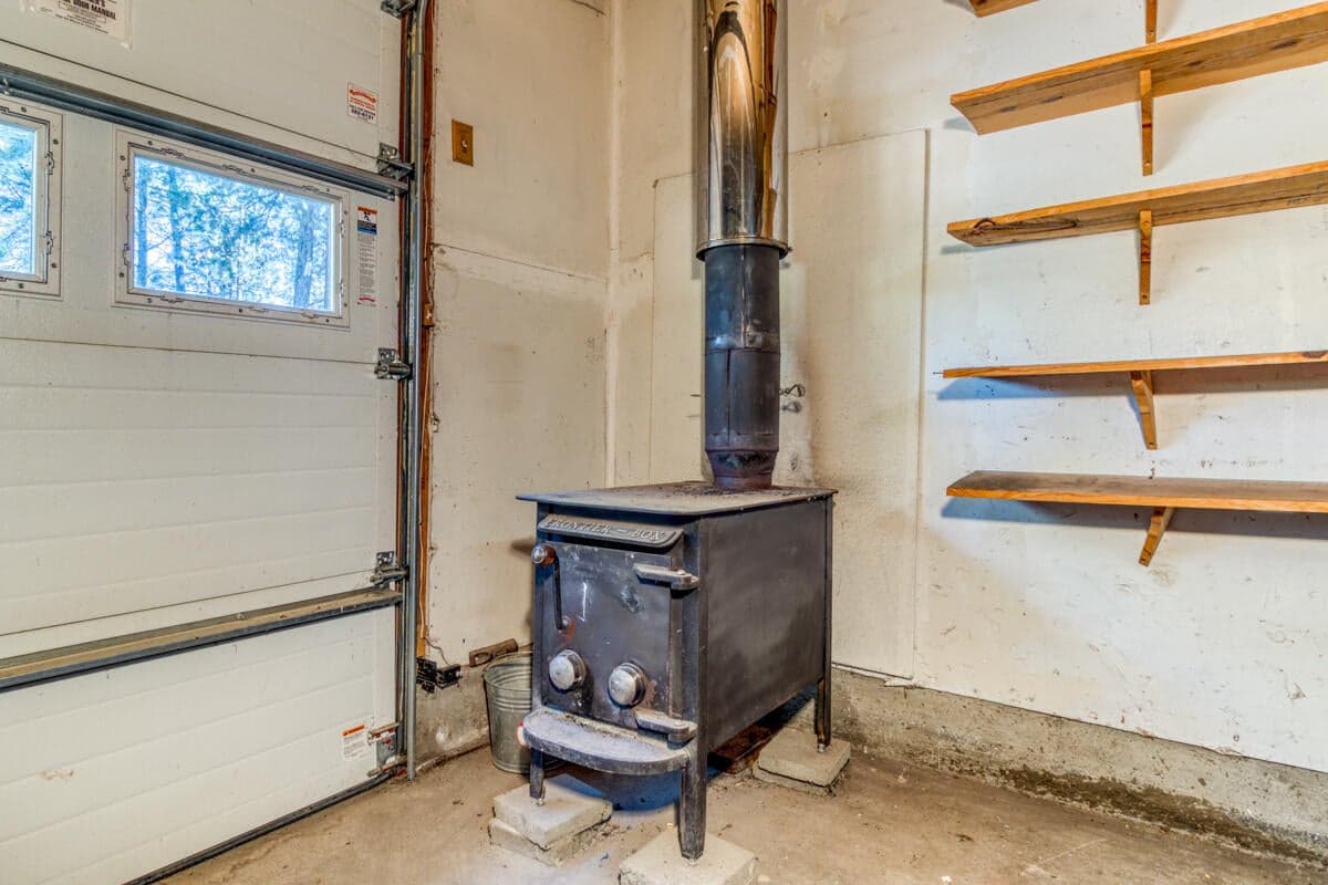 Photo of 15863 Dawn Road 17 of 40