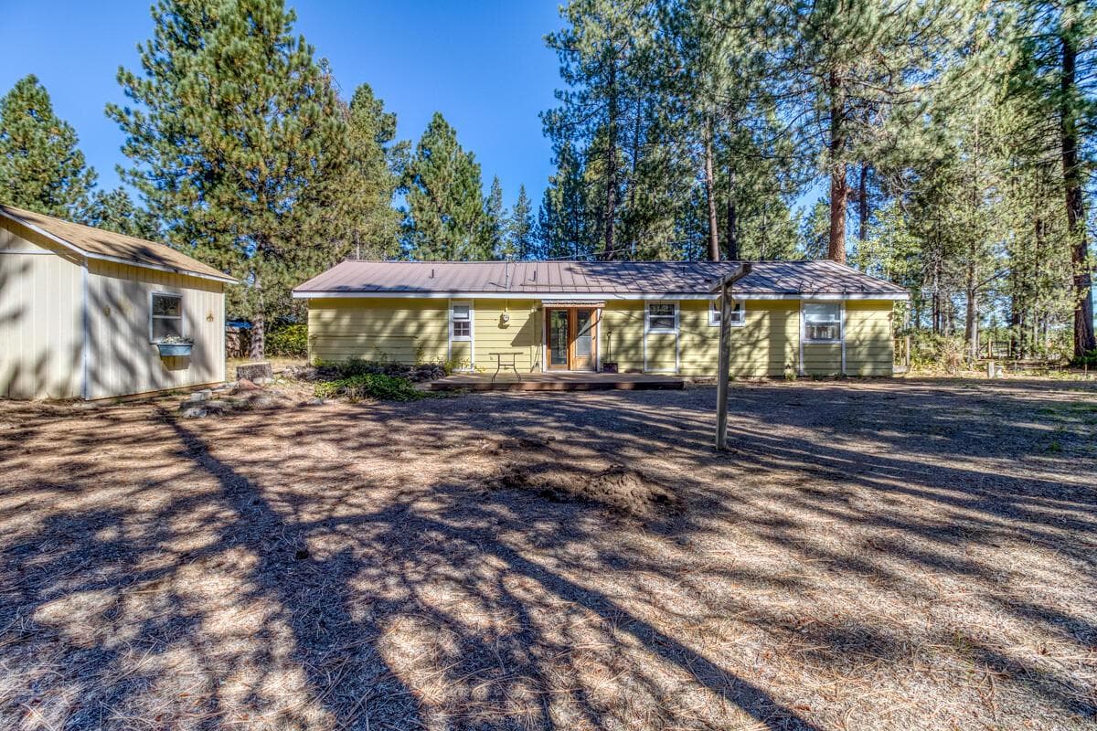Photo of 15863 Dawn Road 22 of 40