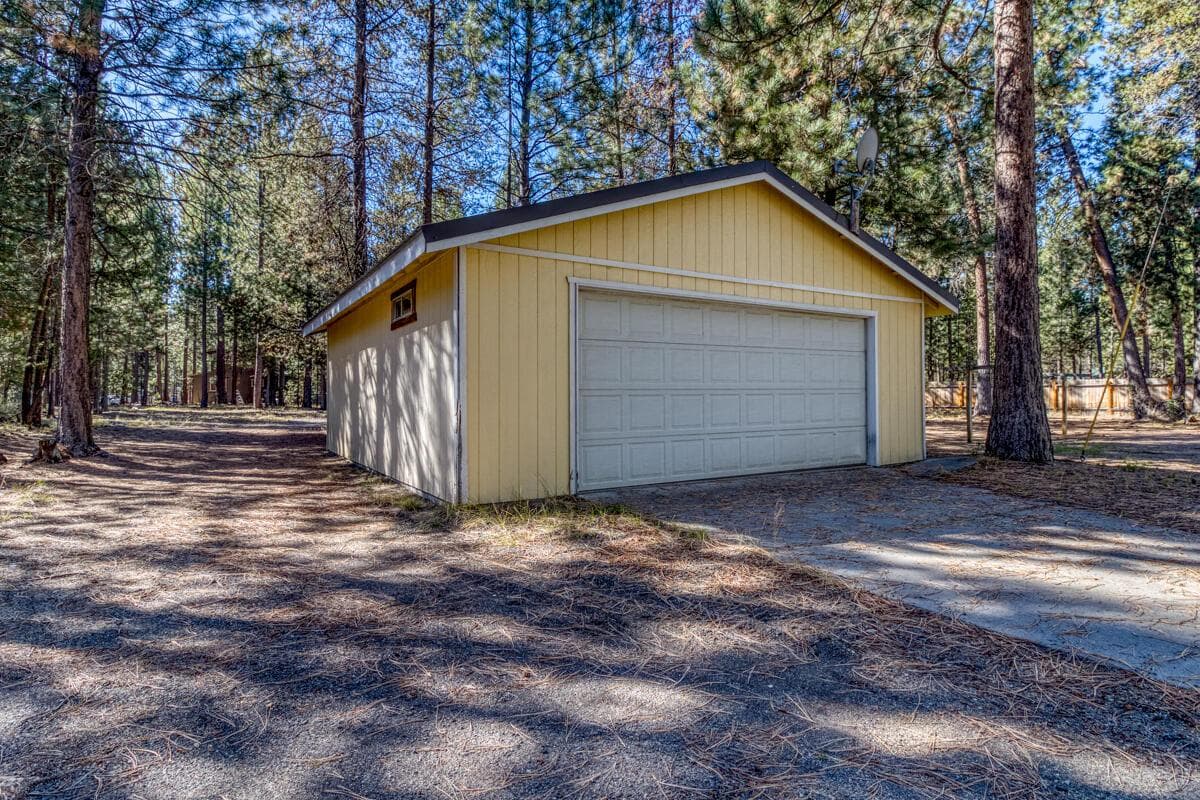Photo of 15863 Dawn Road 24 of 40