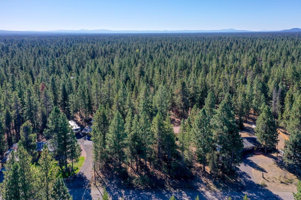 Photo of 15863 Dawn Road 34 of 40
