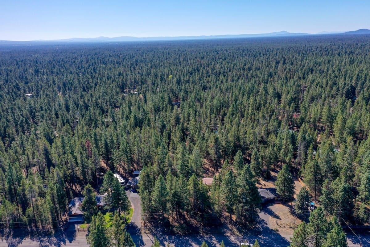 Photo of 15863 Dawn Road 35 of 40