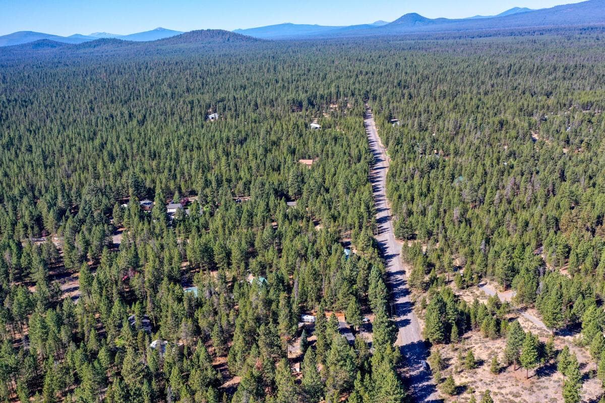 Photo of 15863 Dawn Road 37 of 40
