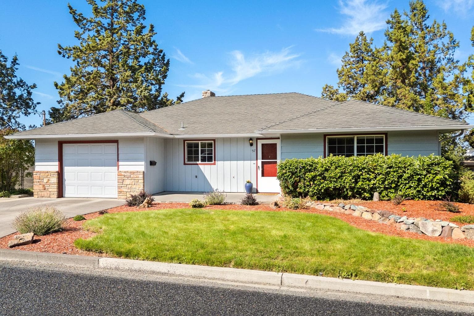 Photo of 517 NW Canyon Drive 40 of 40