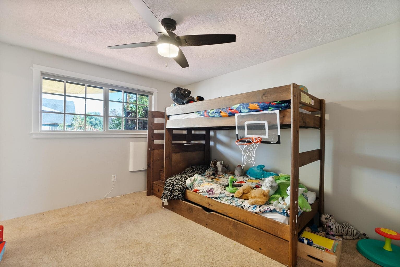 Photo of 873 N West Hills Road 12 of 36