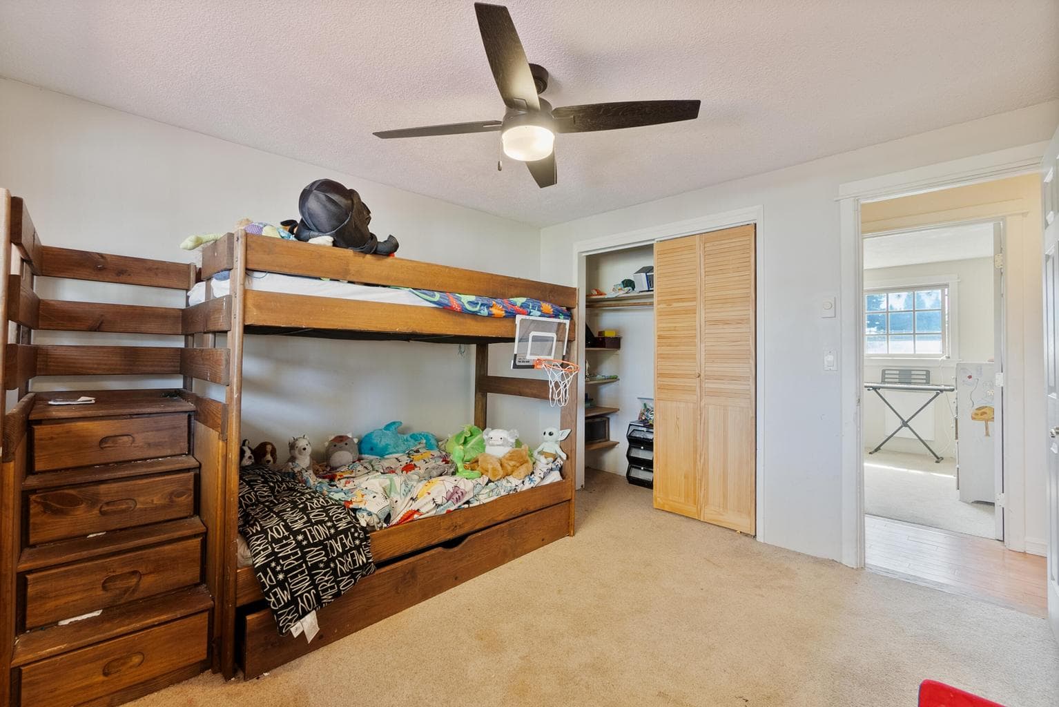 Photo of 873 N West Hills Road 13 of 36
