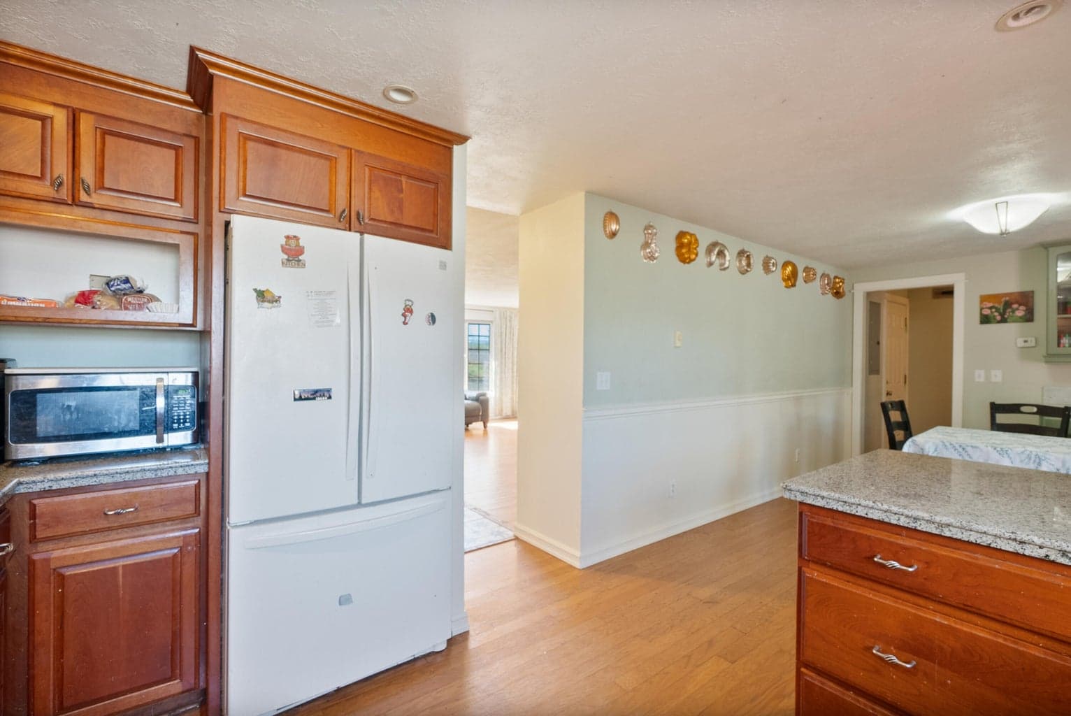 Photo of 873 N West Hills Road 16 of 36