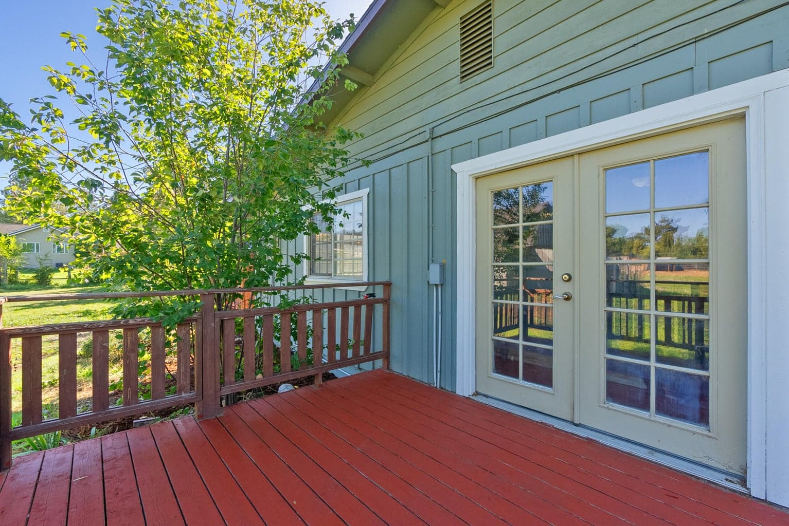 Photo of 873 N West Hills Road 32 of 36