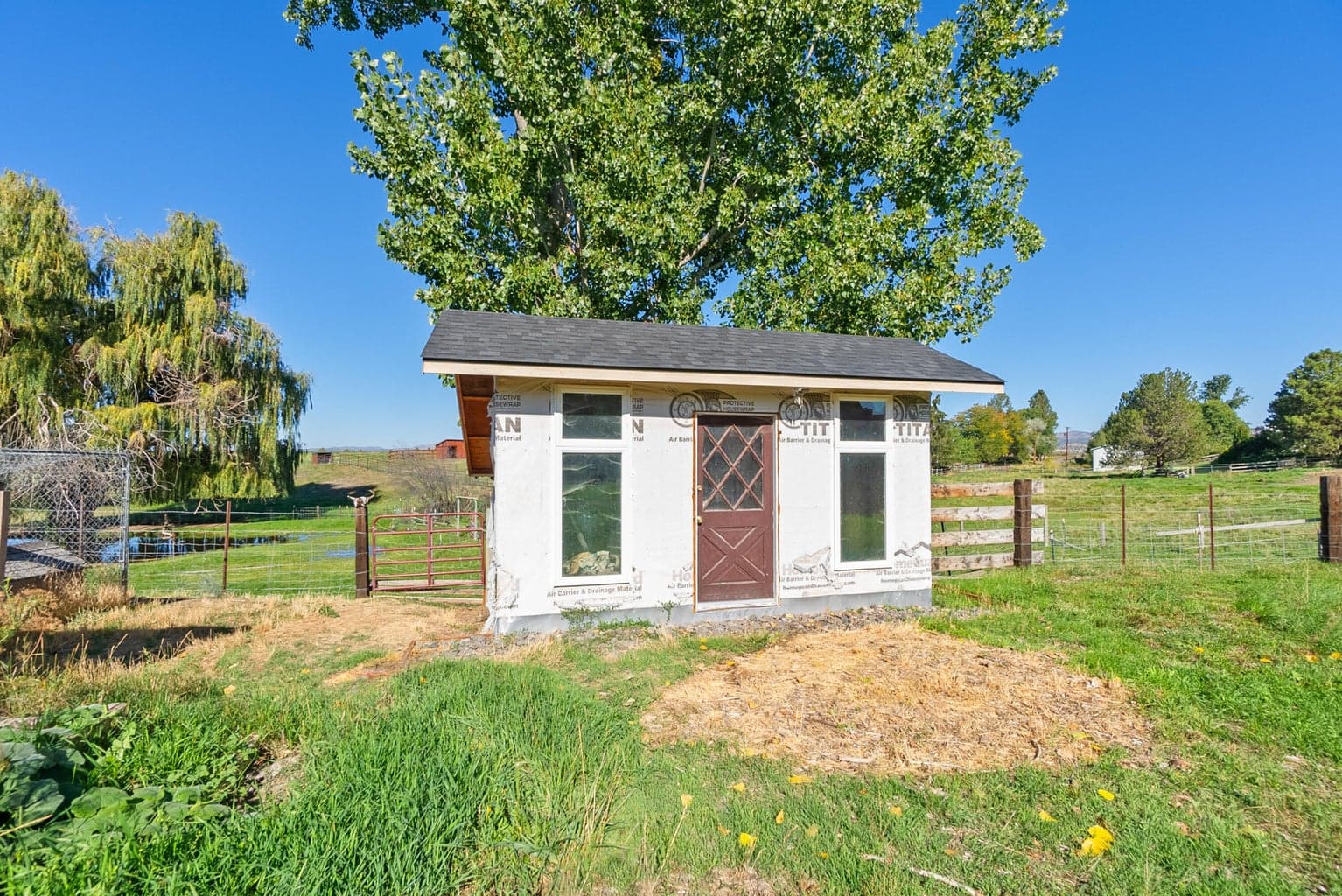 Photo of 873 N West Hills Road 34 of 36