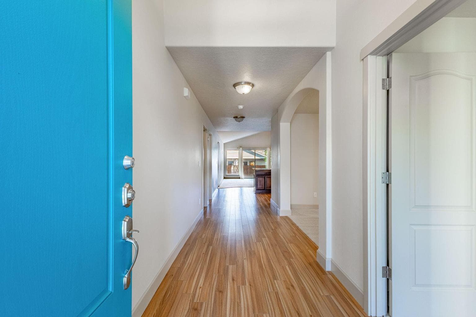 Photo of 2966 Dogwood 3 of 35