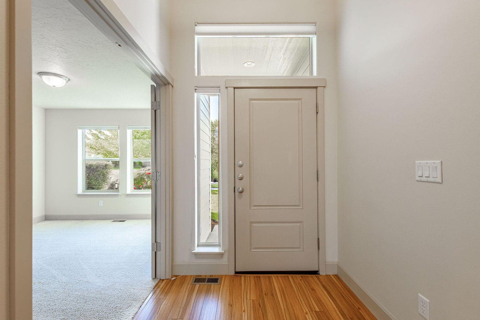 Photo of 2966 Dogwood 4 of 35