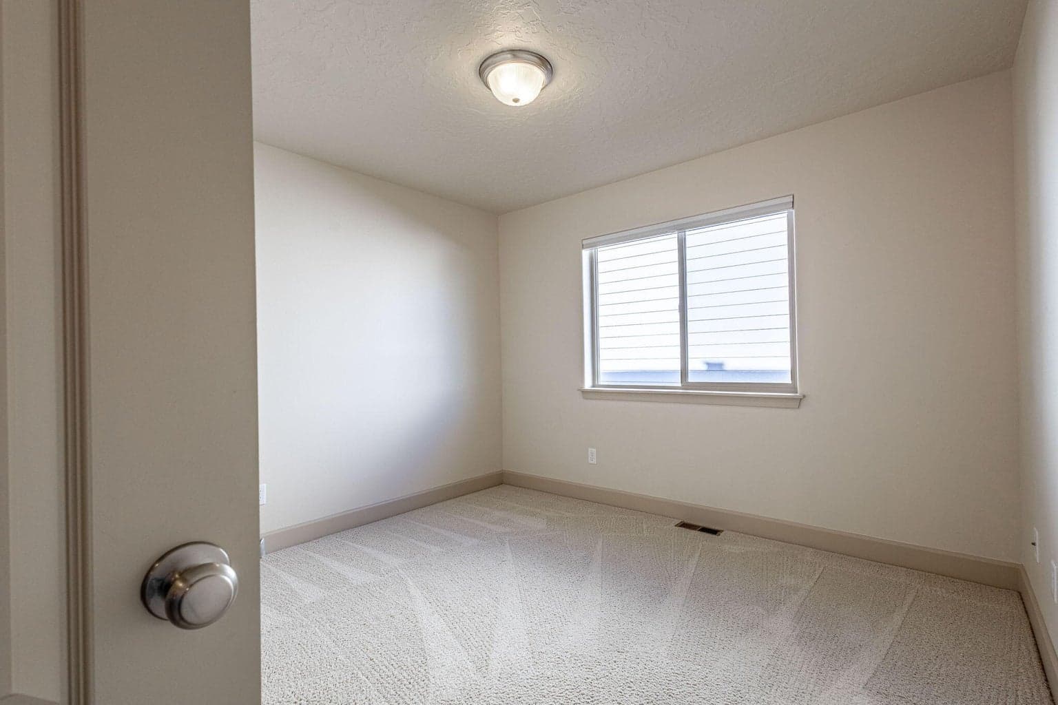 Photo of 2966 NE Dogwood Drive 26 of 35