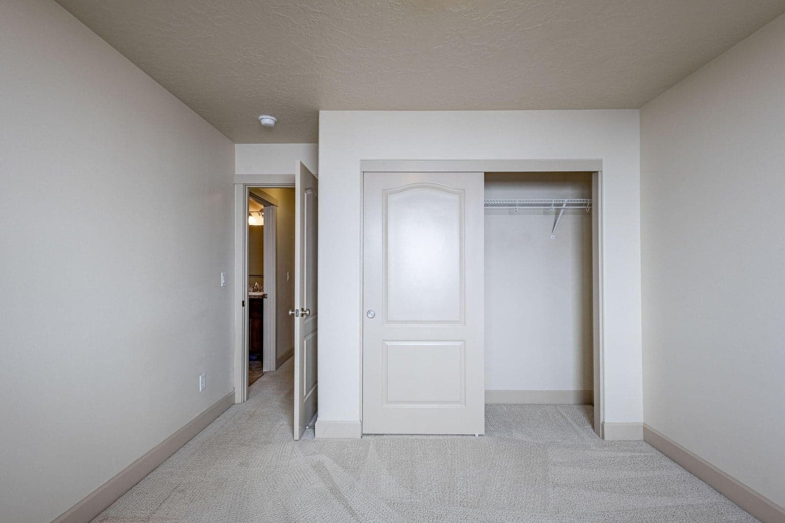 Photo of 2966 NE Dogwood Drive 25 of 35