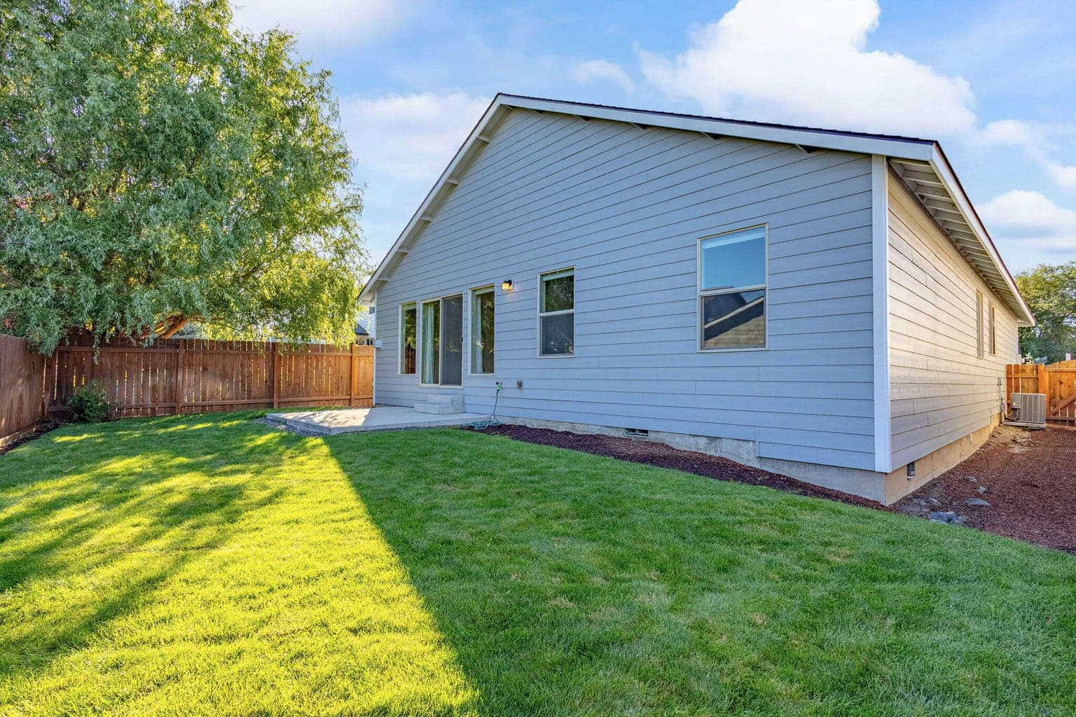 Photo of 2966 NE Dogwood Drive 13 of 35