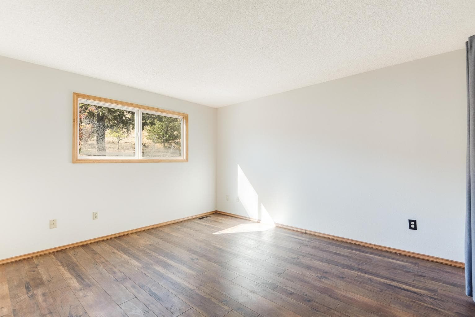 Photo of 6649 NW 30th Street 19 of 22