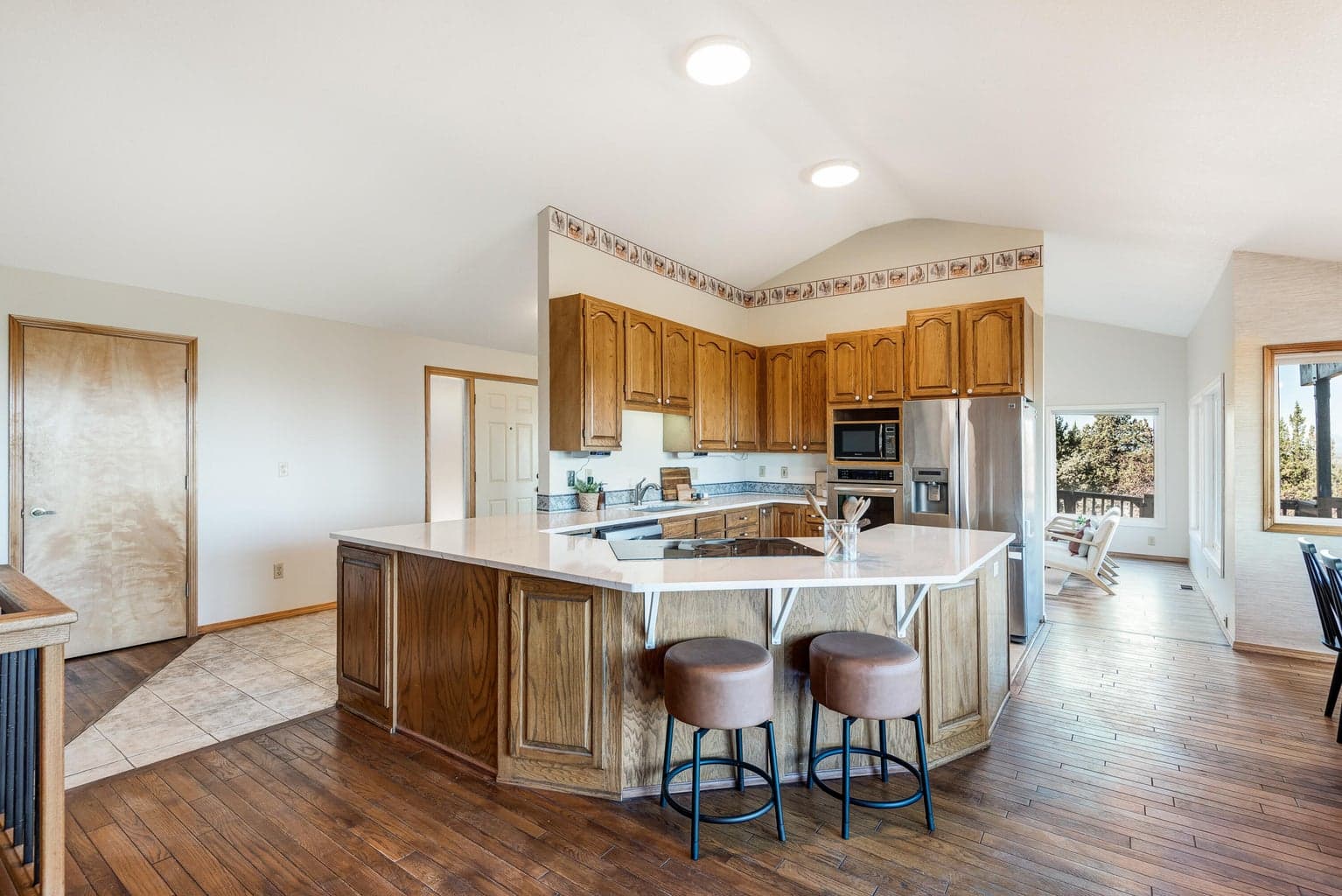 Photo of 6649 NW 30th Street 7 of 22