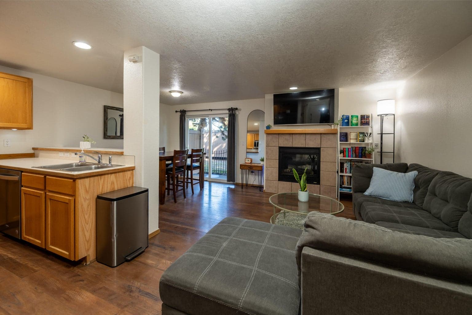 Photo of 1480 16th 4 of 34