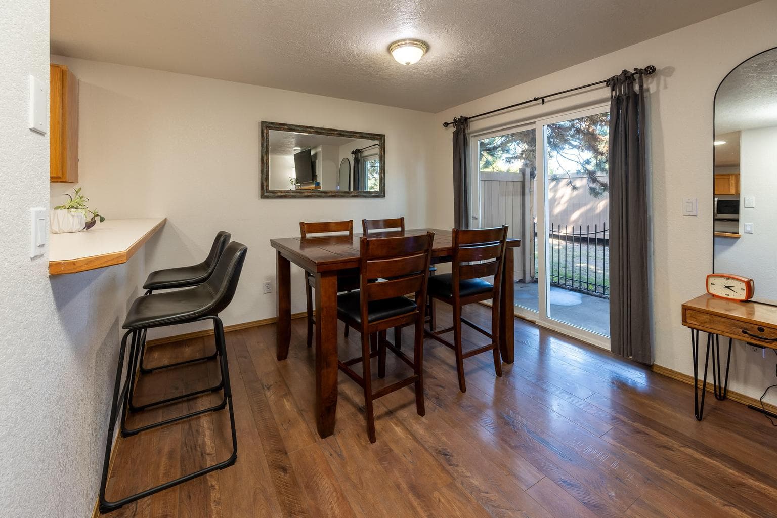 Photo of 1480 SW 16th Street 8 of 34