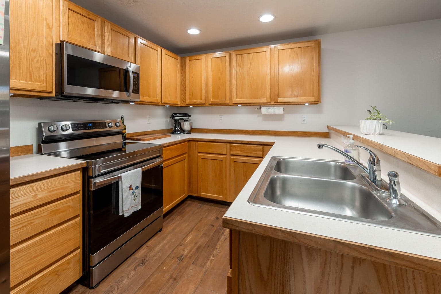 Photo of 1480 SW 16th Street 7 of 34