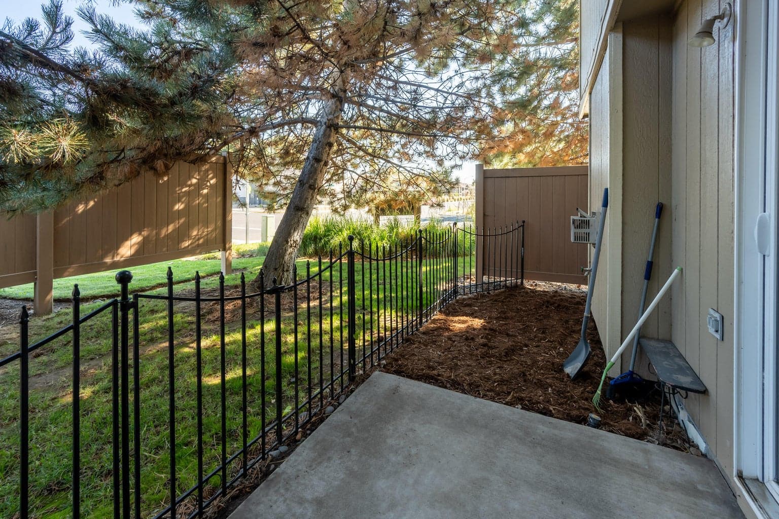 Photo of 1480 SW 16th Street 20 of 34