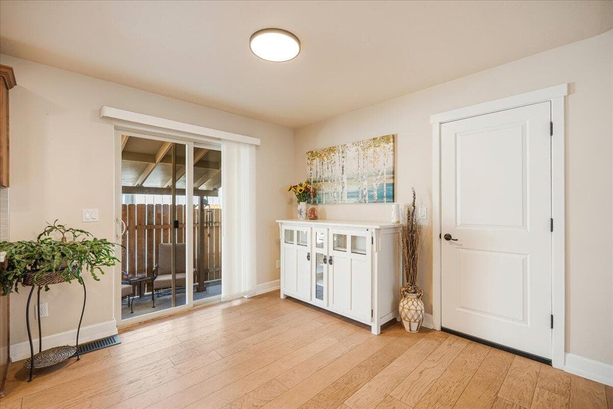 Photo of 3223 NE Spring Creek Place 11 of 24