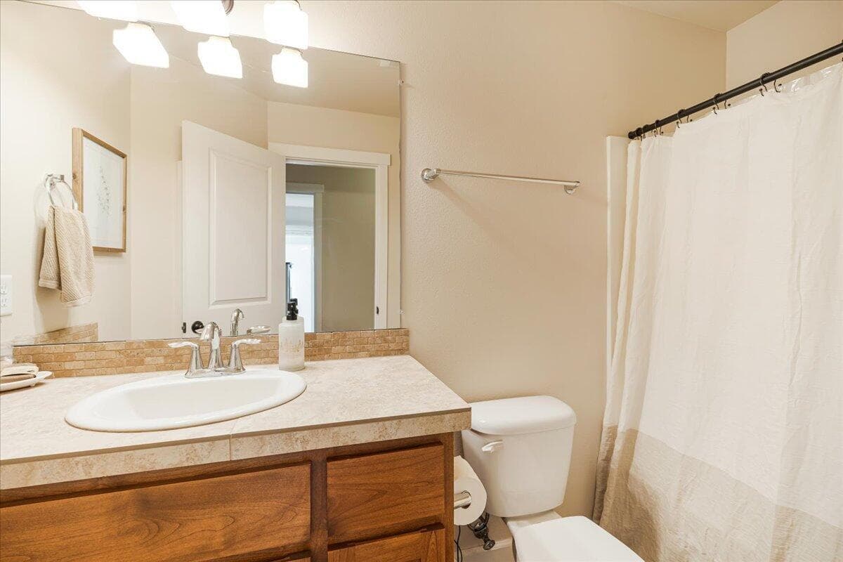 Bathroom 2