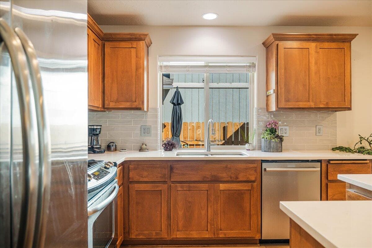 Photo of 3223 NE Spring Creek Place 9 of 24